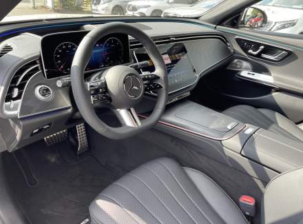 Mercedes-Benz - E-class