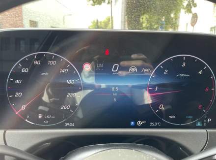 Mercedes-Benz - E-class