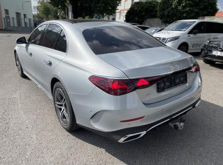 Mercedes-Benz - E-class