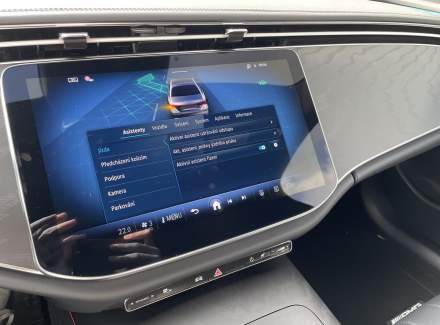 Mercedes-Benz - E-class