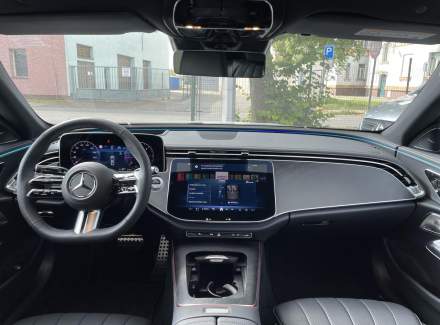 Mercedes-Benz - E-class