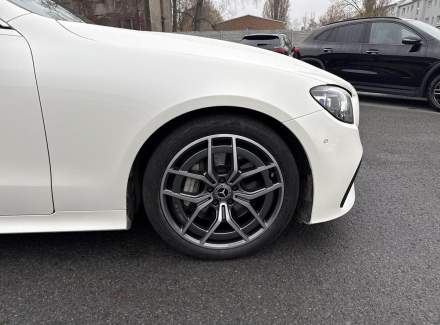 Mercedes-Benz - E-class