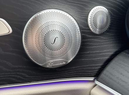 Mercedes-Benz - E-class