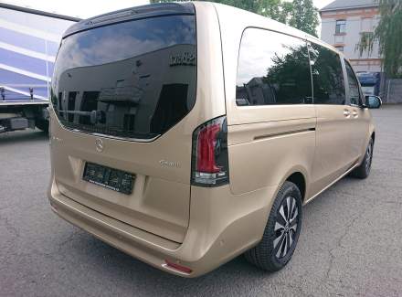 Mercedes-Benz - V-class