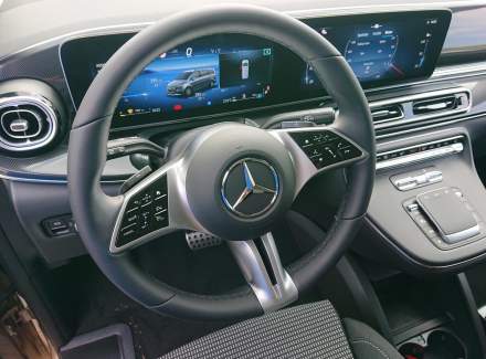 Mercedes-Benz - V-class