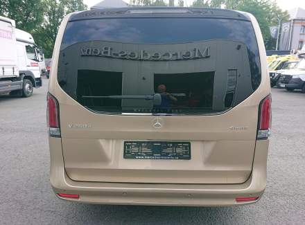 Mercedes-Benz - V-class