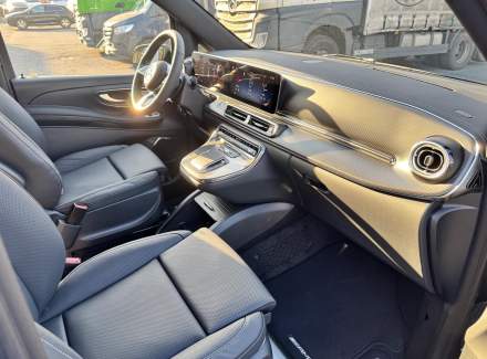 Mercedes-Benz - V-class