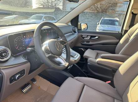 Mercedes-Benz - V-class