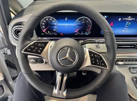 Mercedes-Benz - V-class