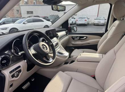 Mercedes-Benz - V-class