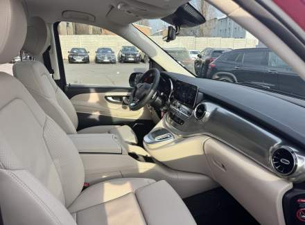 Mercedes-Benz - V-class