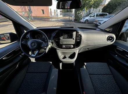 Mercedes-Benz - Vito