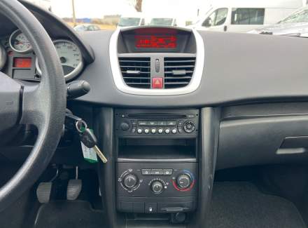 Peugeot - 207