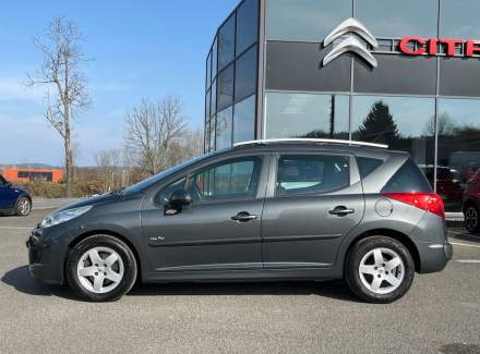 Peugeot - 207
