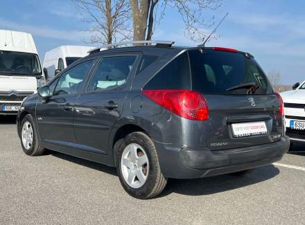 Peugeot - 207