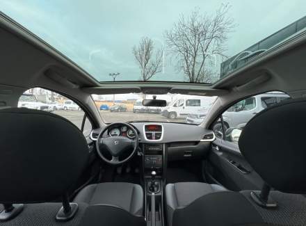 Peugeot - 207