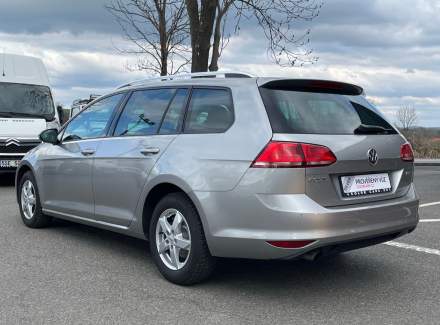 Volkswagen - Golf