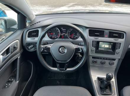 Volkswagen - Golf
