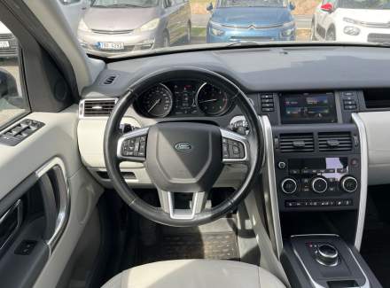 Land Rover - Discovery Sport