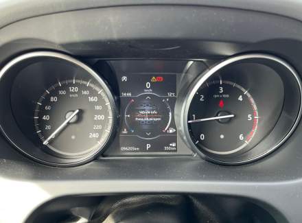 Land Rover - Discovery Sport