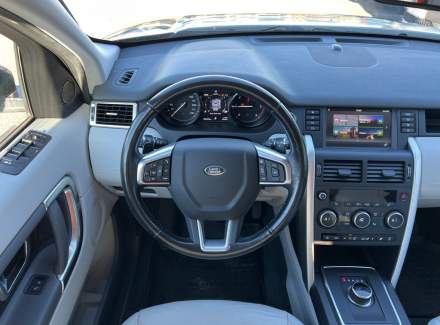 Land Rover - Discovery Sport