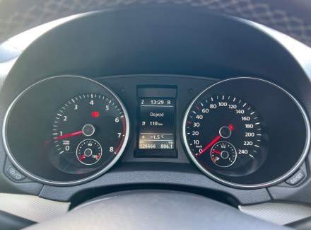 Volkswagen - Golf