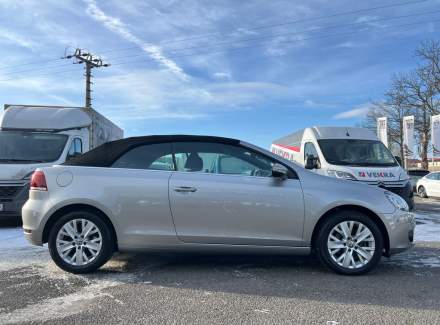 Volkswagen - Golf