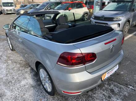 Volkswagen - Golf