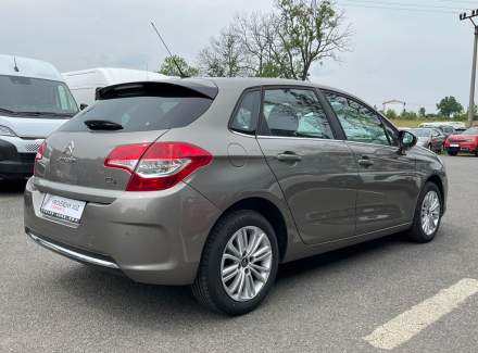Citroën - C4