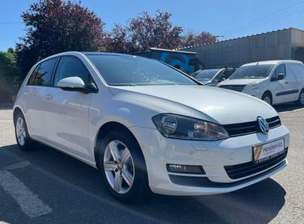 Volkswagen - Golf