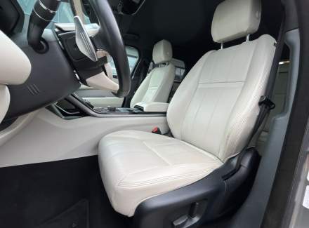 Land Rover - Range Rover Velar