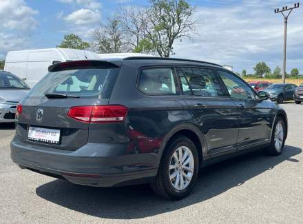 Volkswagen - Passat