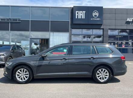 Volkswagen - Passat