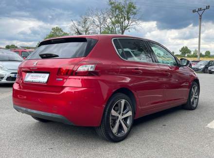 Peugeot - 308