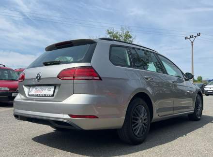 Volkswagen - Golf
