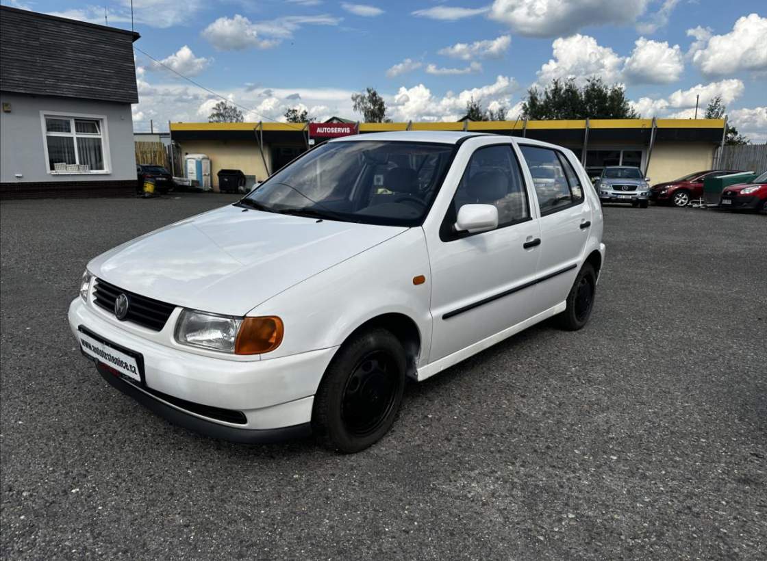 Volkswagen - Polo