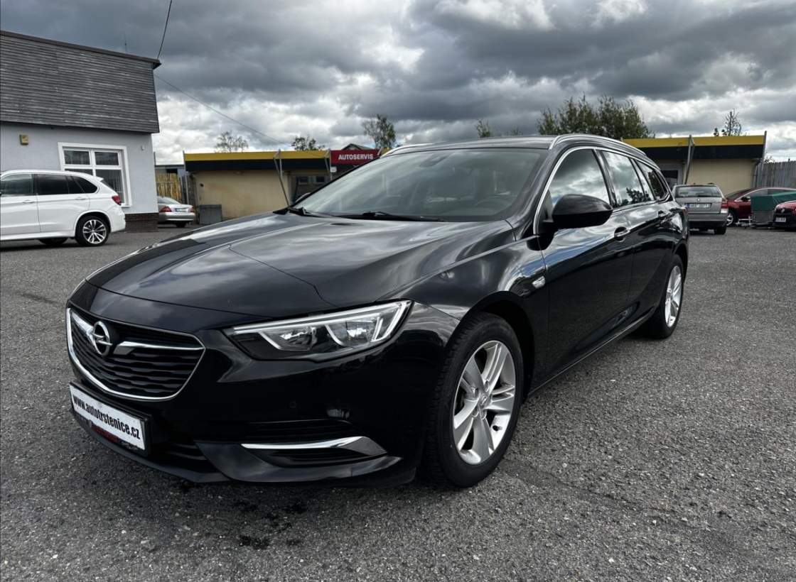 Opel - Insignia