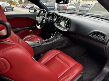 Dodge - Challenger