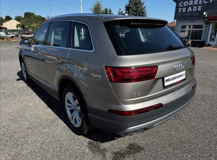 Audi - Q7