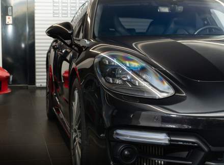 Porsche - Panamera