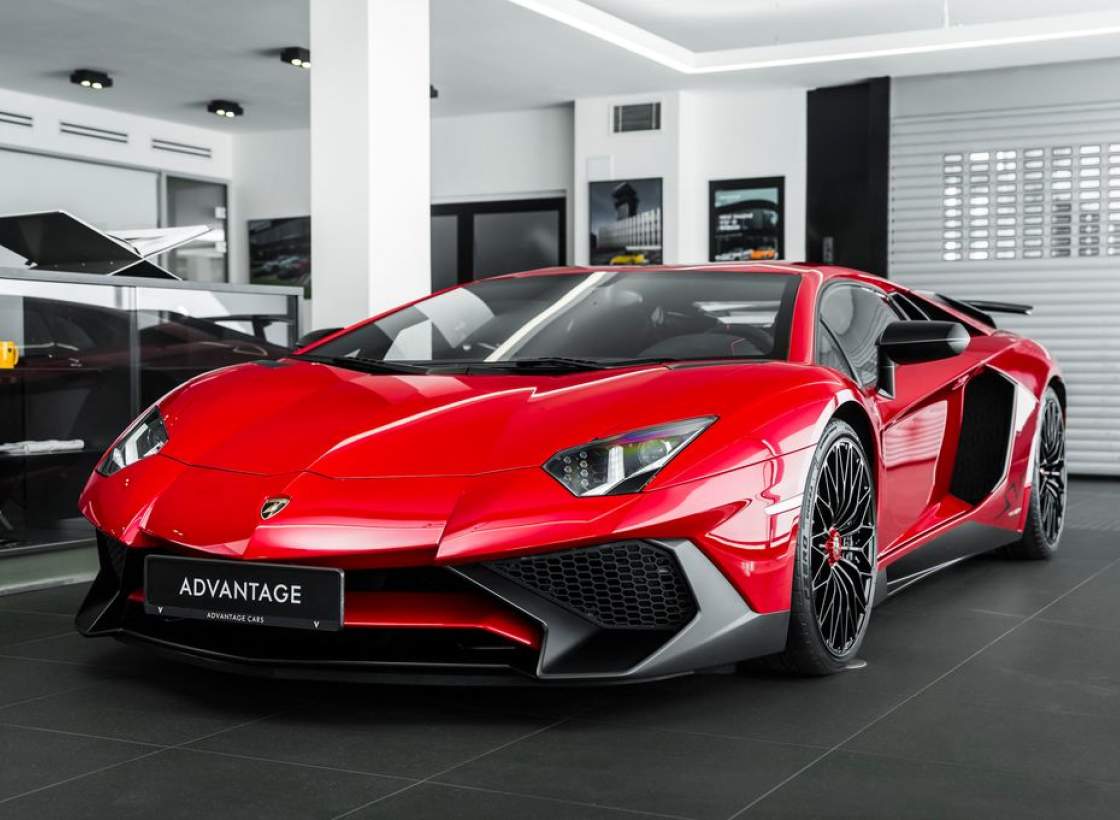 Lamborghini - Aventador