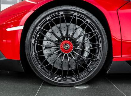 Lamborghini - Aventador