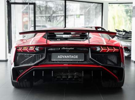 Lamborghini - Aventador