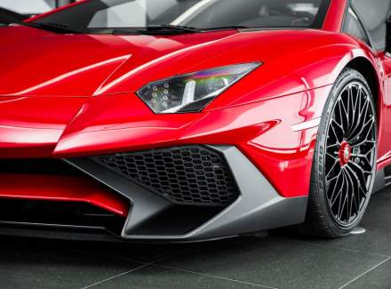 Lamborghini - Aventador