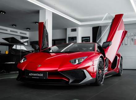 Lamborghini - Aventador