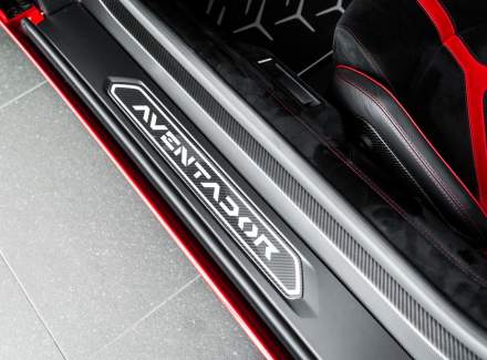 Lamborghini - Aventador