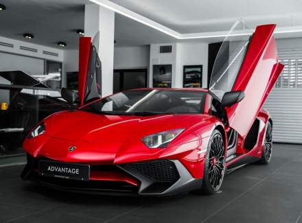 Lamborghini - Aventador