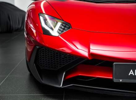 Lamborghini - Aventador