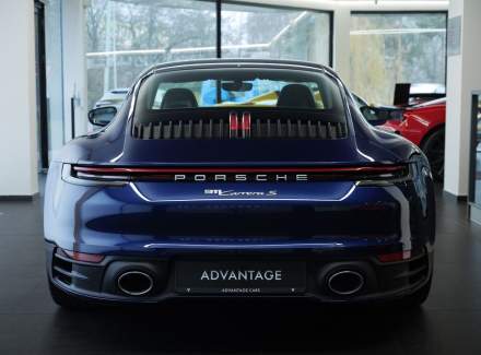 Porsche - 911