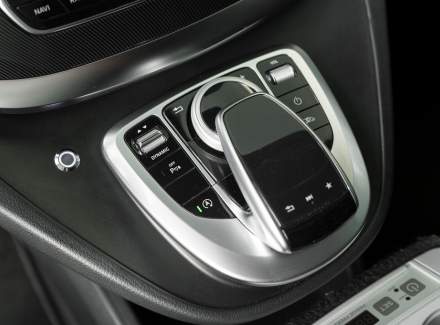 Mercedes-Benz - V-class